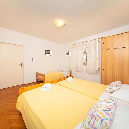 Apartment Promajna Buitenkant foto